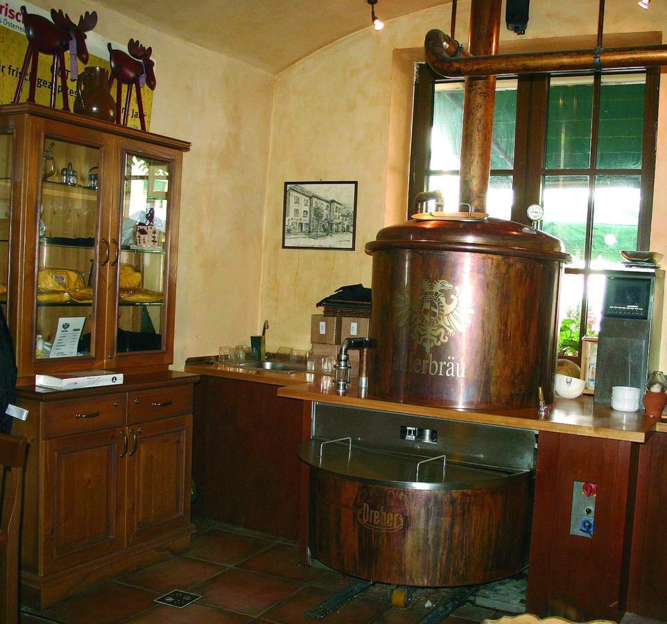 Zum Schwarzen Adler Apartment Tulln An Der Donau Luaran gambar