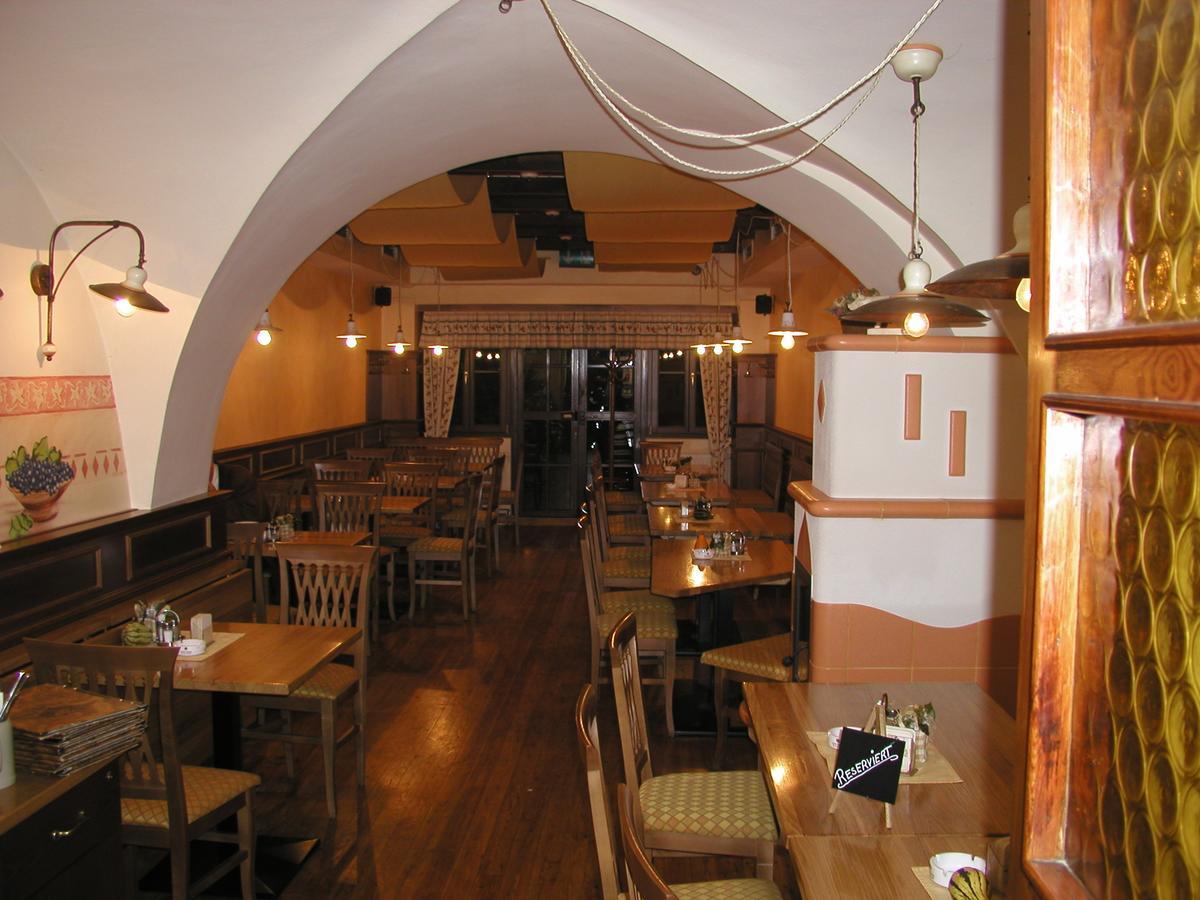 Zum Schwarzen Adler Apartment Tulln An Der Donau Bilik gambar